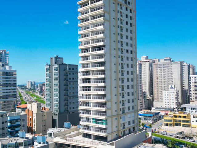 #185 - Apartamento para Venda em Itapema - SC