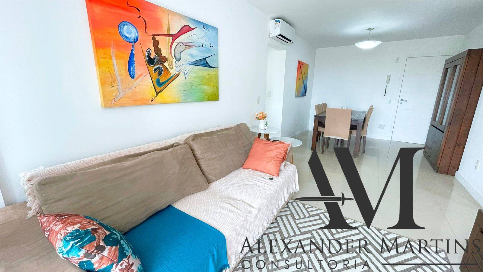 Apartamento à venda com 2 quartos, 75m² - Foto 3