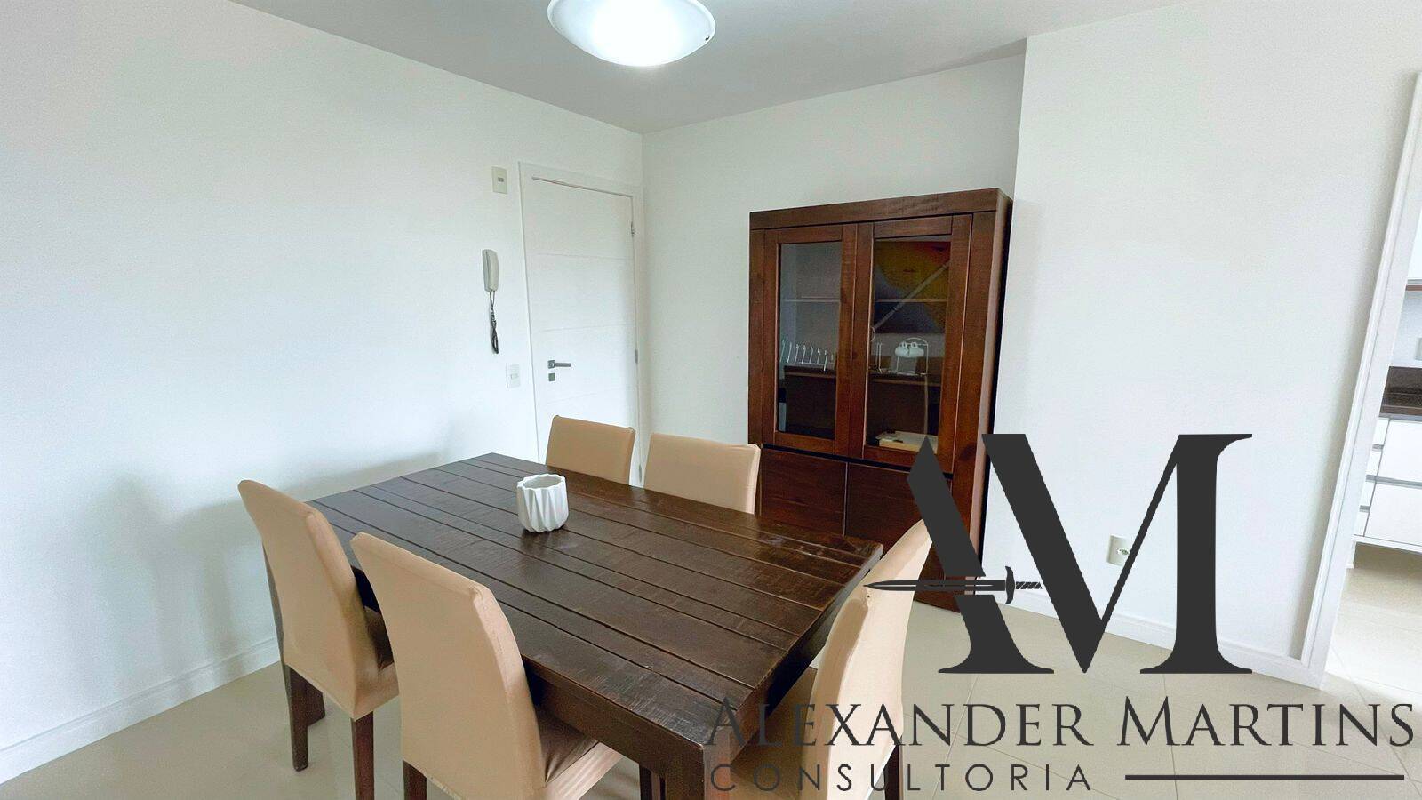 Apartamento à venda com 2 quartos, 75m² - Foto 18