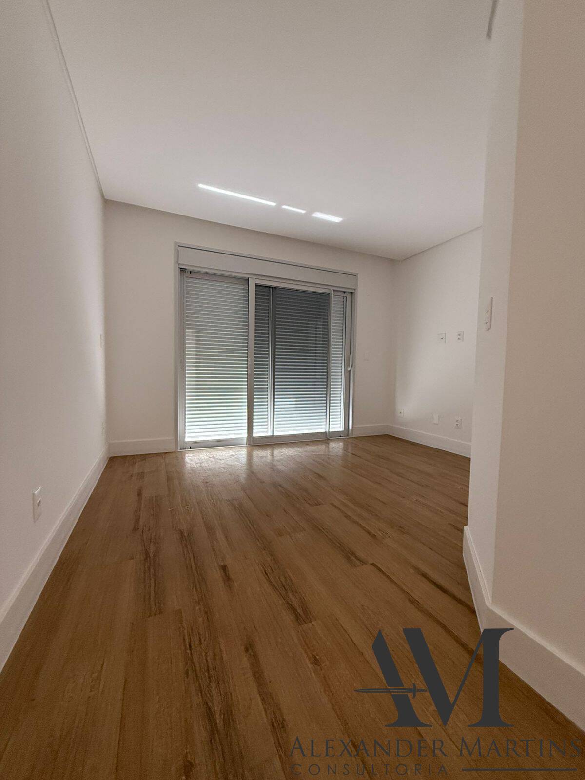 Apartamento à venda com 3 quartos, 124m² - Foto 7