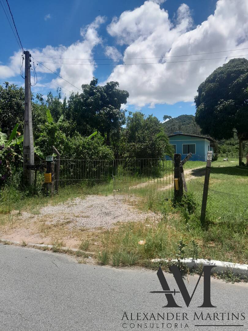 Casa à venda com 3 quartos, 100m² - Foto 2