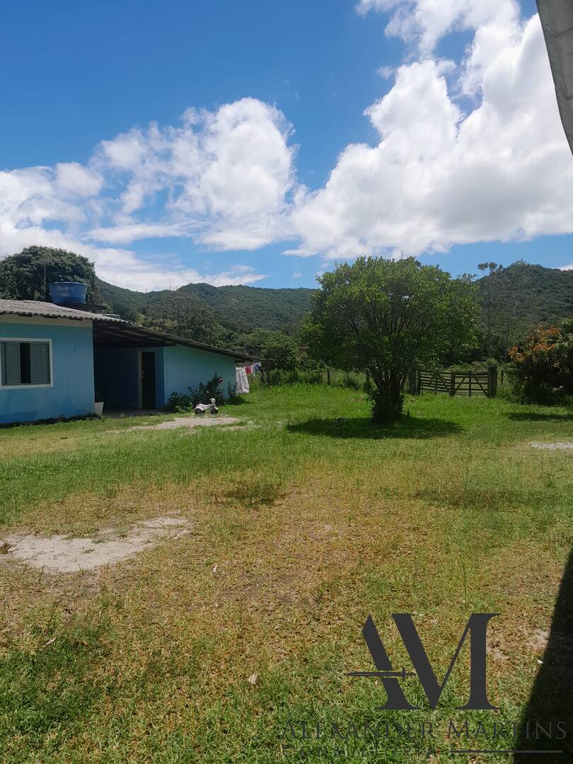 Casa à venda com 3 quartos, 100m² - Foto 4